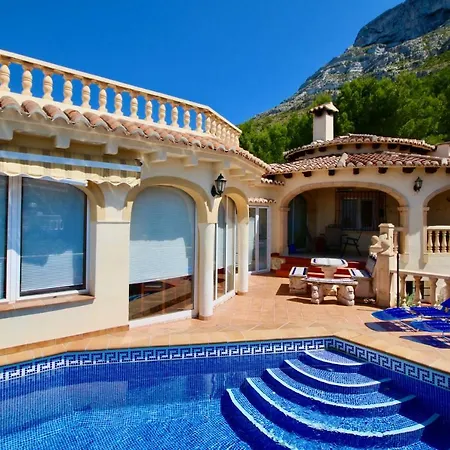 Don Quijote Se By Carlosferien Villa